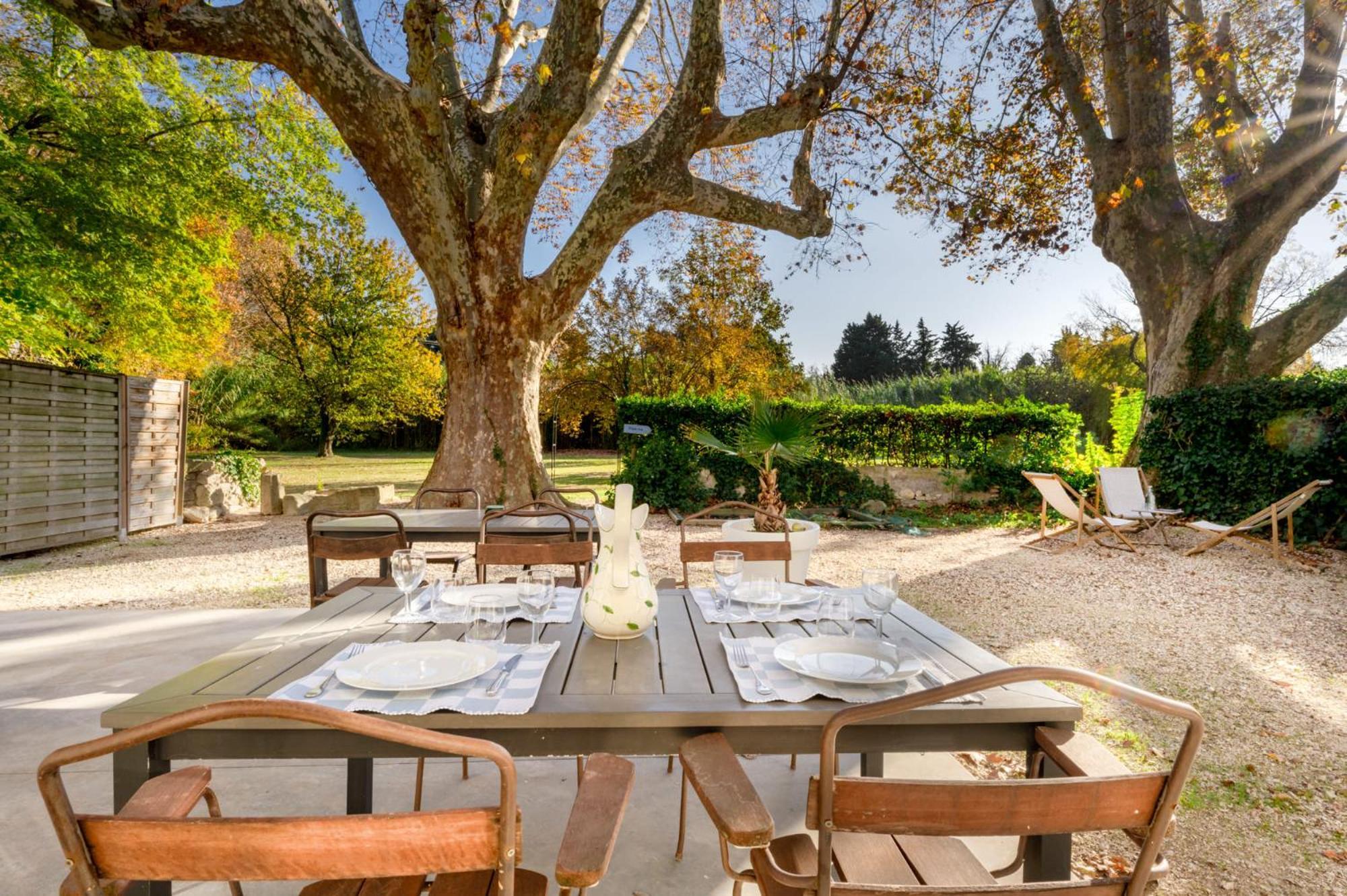 LʼIsle-sur-la-Sorgue Montjoia B&B 외부 사진